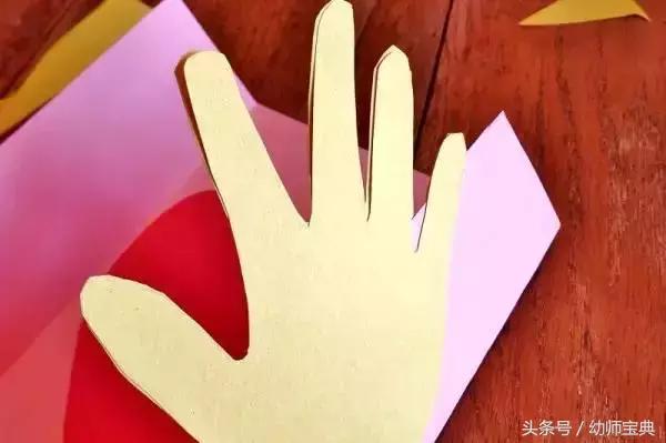 教师过节不收礼呀，收礼只收小贺卡呀，小贺卡！