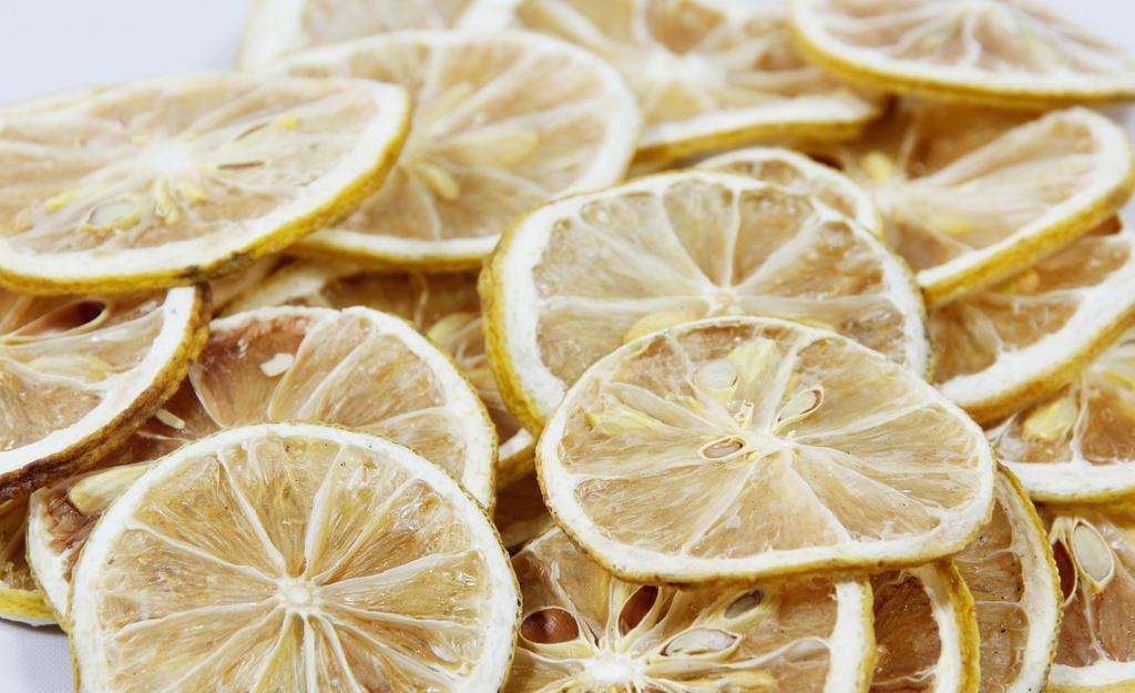 如何让身体变得又白又滑又嫩,怎样吃让皮肤变得又白又嫩