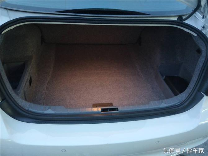 300万预算轿车选择,300万左右的车选什么