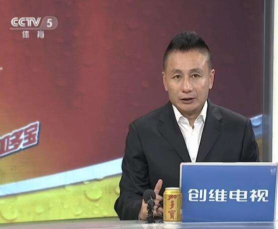 他们是新球迷的引路人五大足球评论员不分伯仲