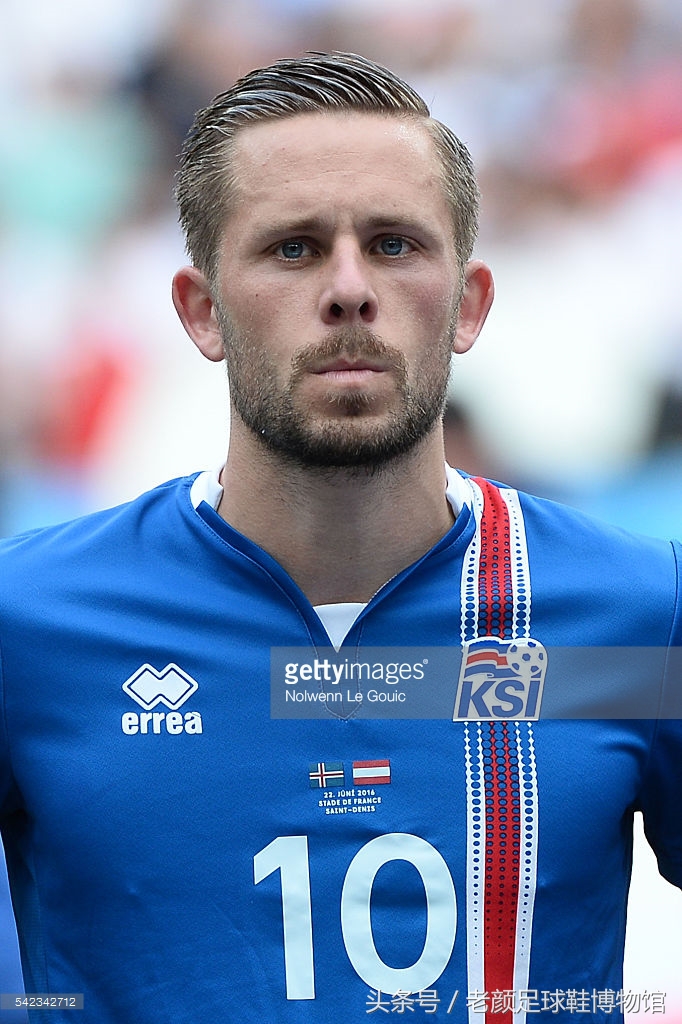 专业的足球鞋有哪几个品牌,曾经的足球鞋知名品牌有哪些