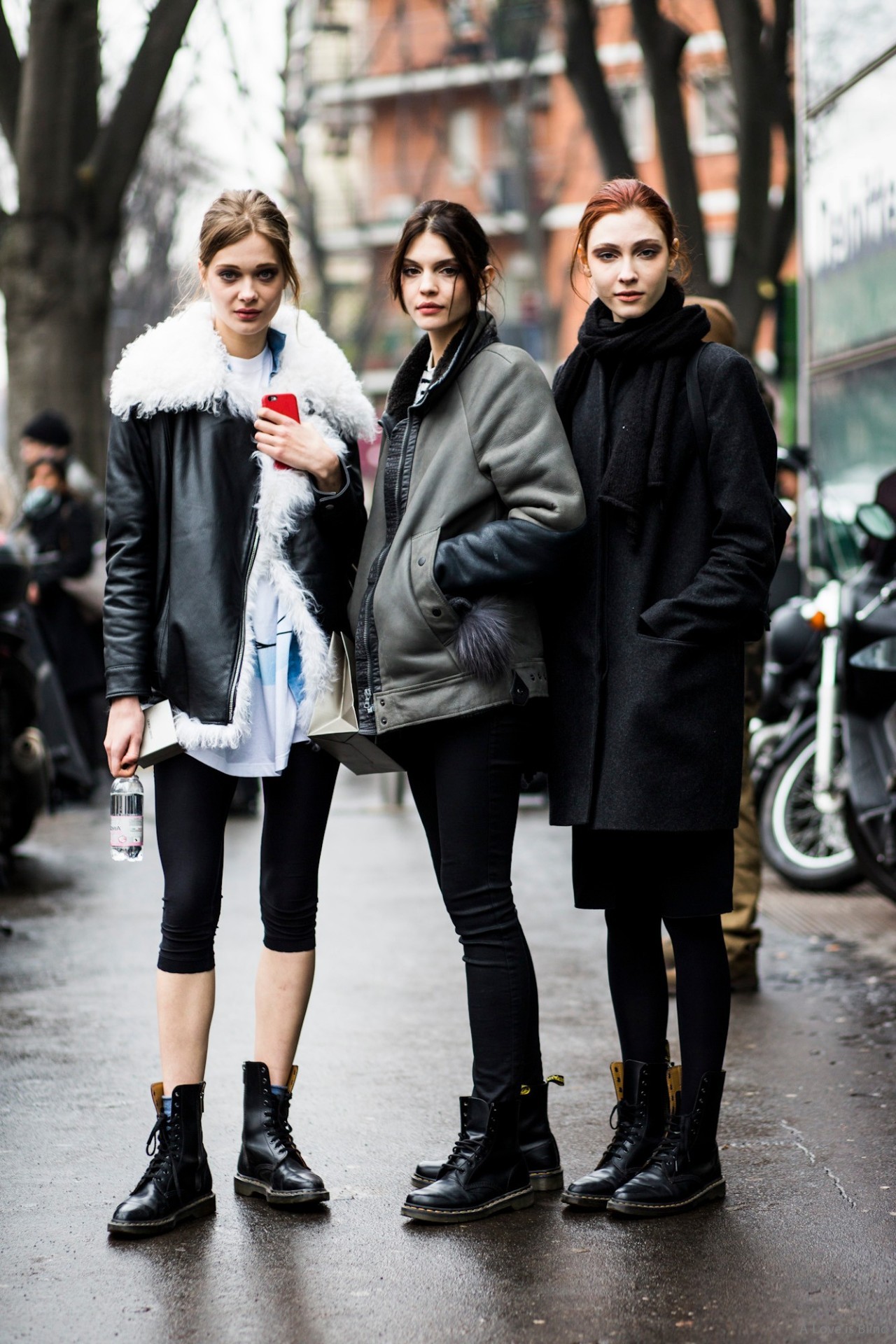 秋冬必入的马丁靴,秋冬季节少不了一双马丁靴