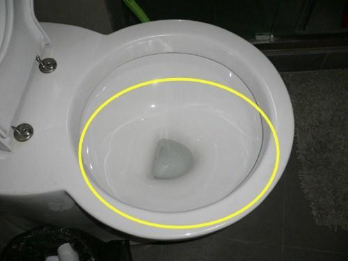 马桶坑水位变低,马桶坑存水太多调不好是什么情况