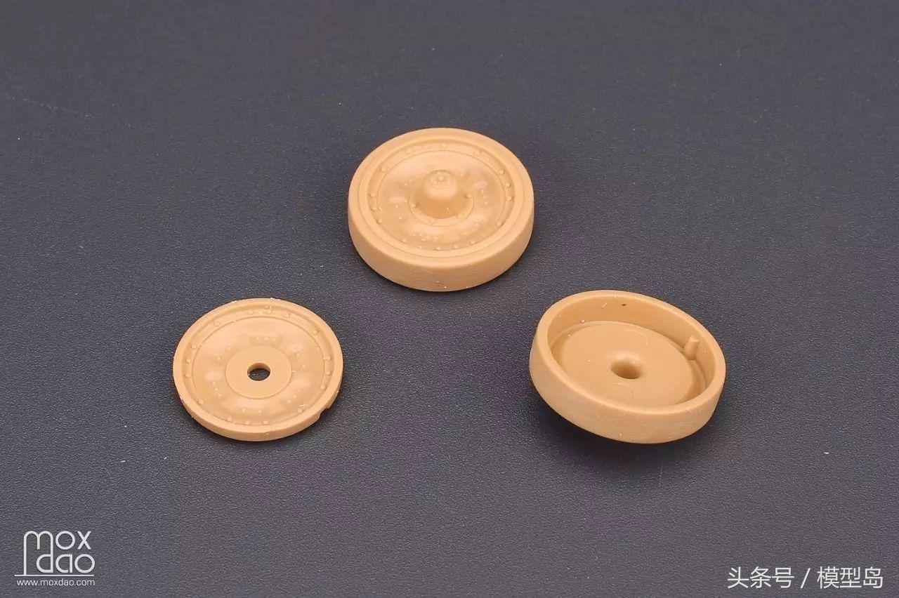 田宫新品35352圣瓦伦丁战车｜板件评测