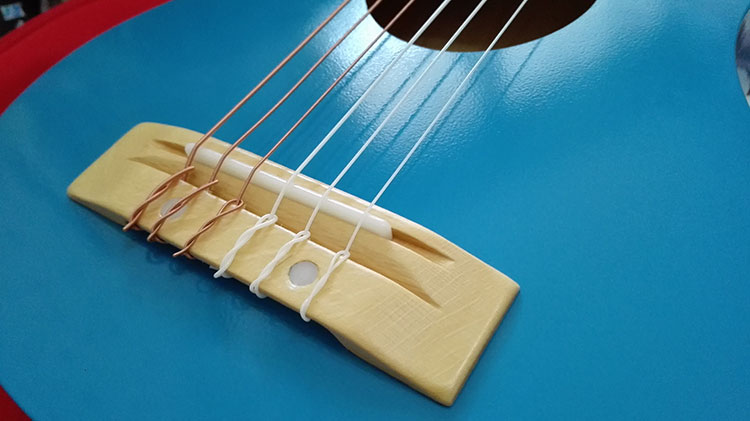 鎾╁绁炲櫒鍚変粬,鎾╁鐜╁叿绁炲櫒