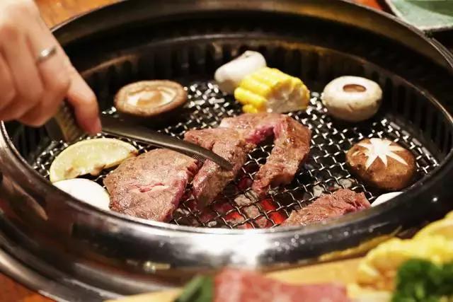 伊势丹一楼店铺,仁恒伊势丹寿喜烧自助