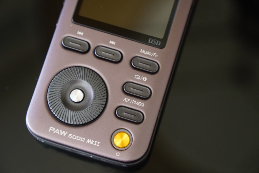 “独立秋风，不与百花争艳”，我说的不是甄嬛传，而是铁菊花二代