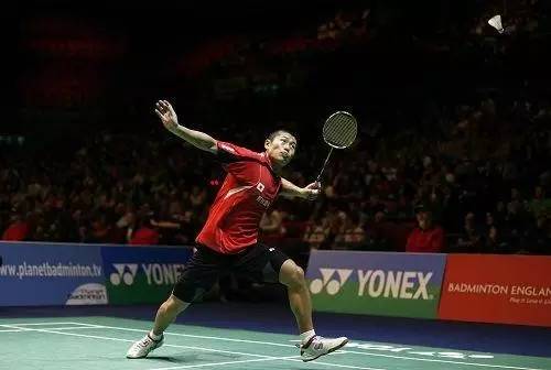 被推过顶球瞬间愁白头，两个小技巧帮你摆脱困境