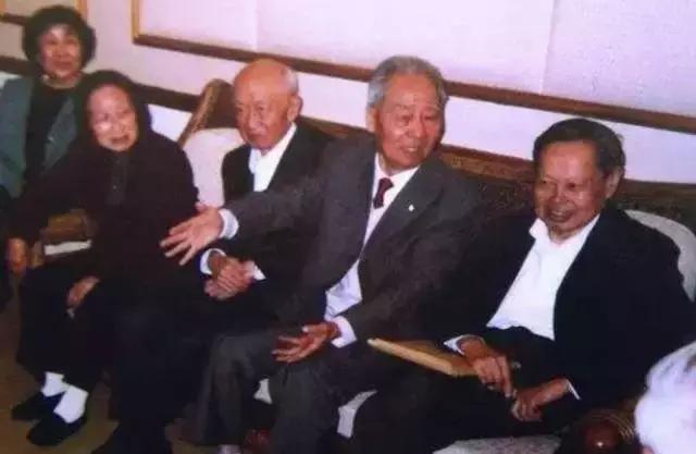 人生最大的乐趣是自己喜欢的工作,人生的最大乐趣无非就是吃喝玩乐