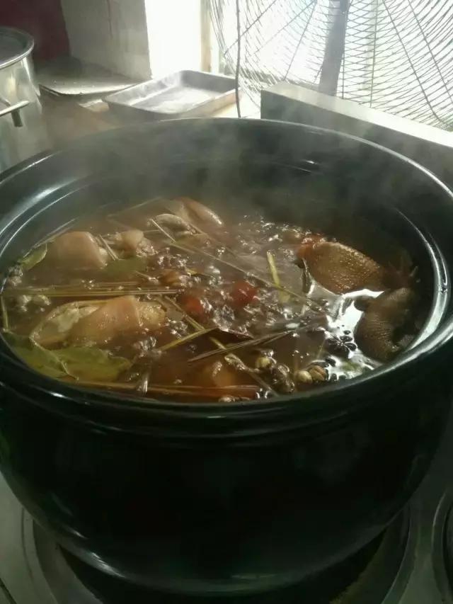 人均20多就能吃好吃饱,老火靓汤才5元,这店就藏在长春高新区!