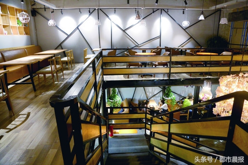 书吧?咖啡厅?不,这是江苏师大食堂