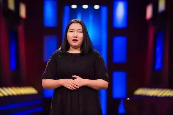 拒绝百万年薪,她做了95后的图片社区、一年注册用户400w