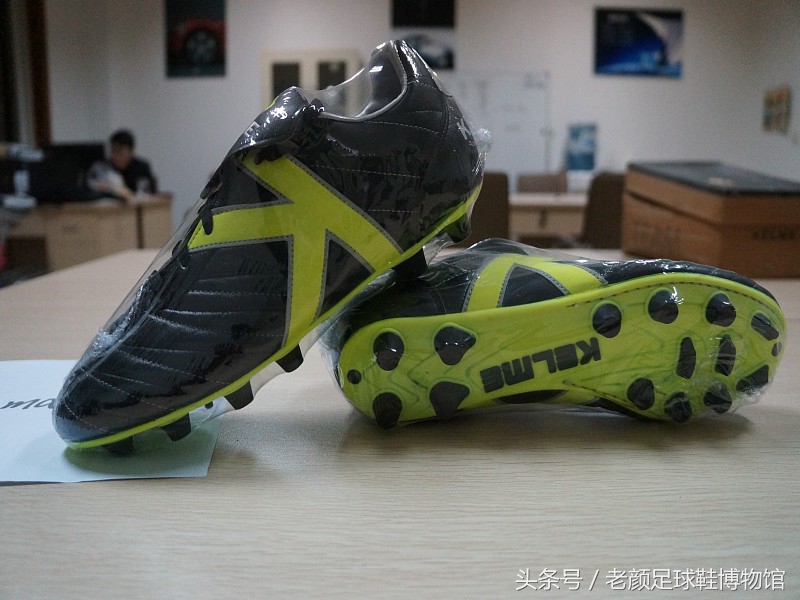 专业的足球鞋有哪几个品牌,曾经的足球鞋知名品牌有哪些