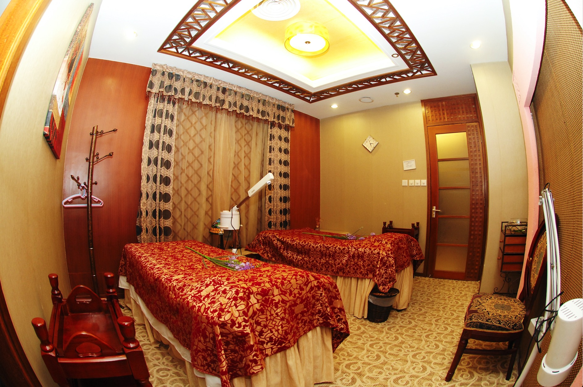 90后女性消费,90后女人是否更爱钱