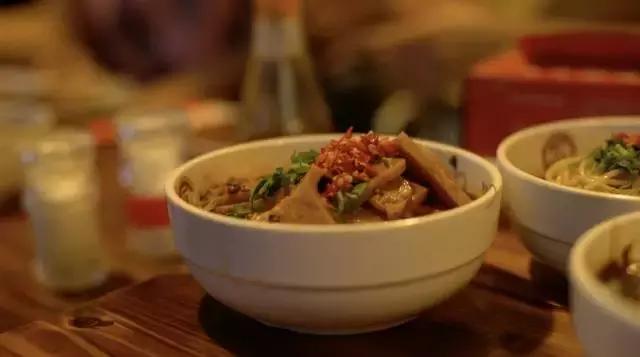 来成都一定要吃的串串,成都人吃串串的正确打开方式