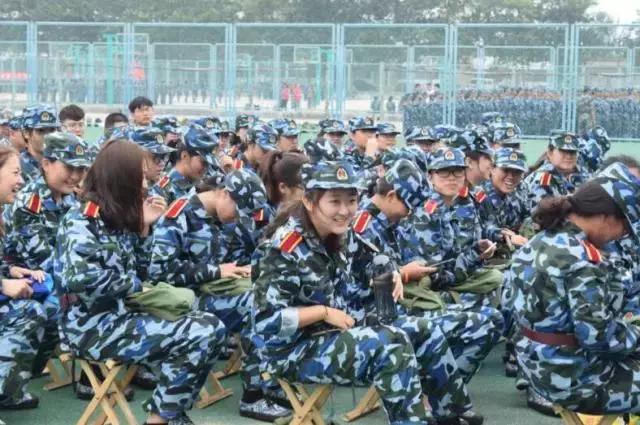 鍐涜惀宀佹湀閲庤惀璁粌瑙嗛,閮ㄩ槦杩峰僵鐢熸椿瑙嗛