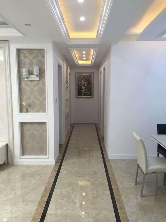 装修没少花钱，结果被喷是暴发户，只因她家卧室装了个大吊顶