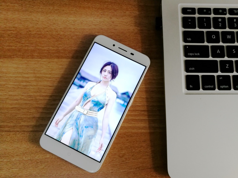 360手机vizza,360vizza手机厚度