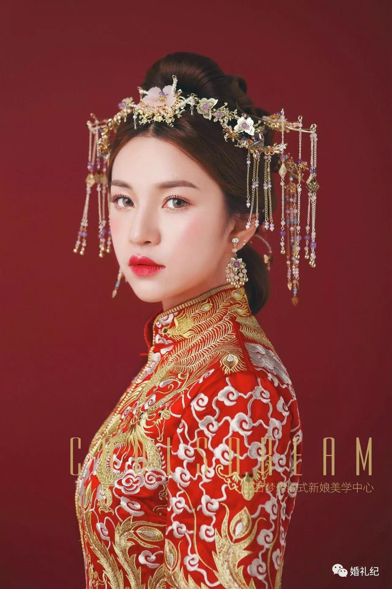 如何挑选适合中式婚礼的妆容,中式婚礼搭配