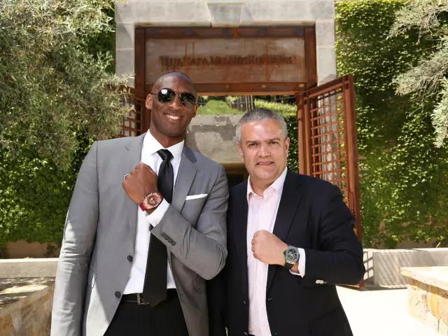 防水200米手表可以戴着洗澡吗,手表防水要充气吗