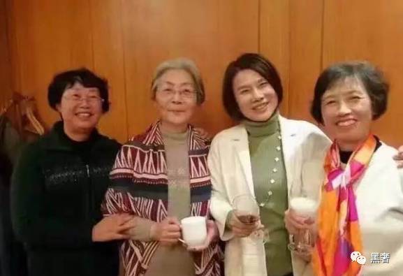 为什么这么多网红戴四叶草,被网红毁掉的植物