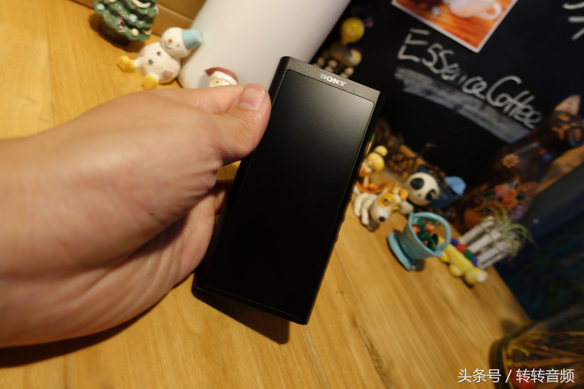 索尼zx300a和艾利和对比评测,索尼zx300a测评多少钱