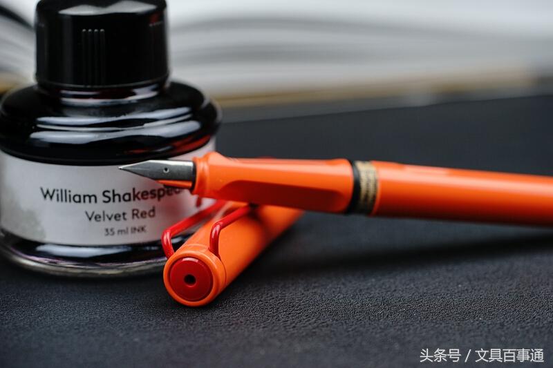 温暖舒服的橙色,LamySafari橙色款文具介绍