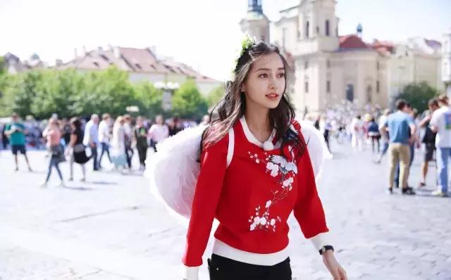 适合大脸显小的发型,公主显脸小发型