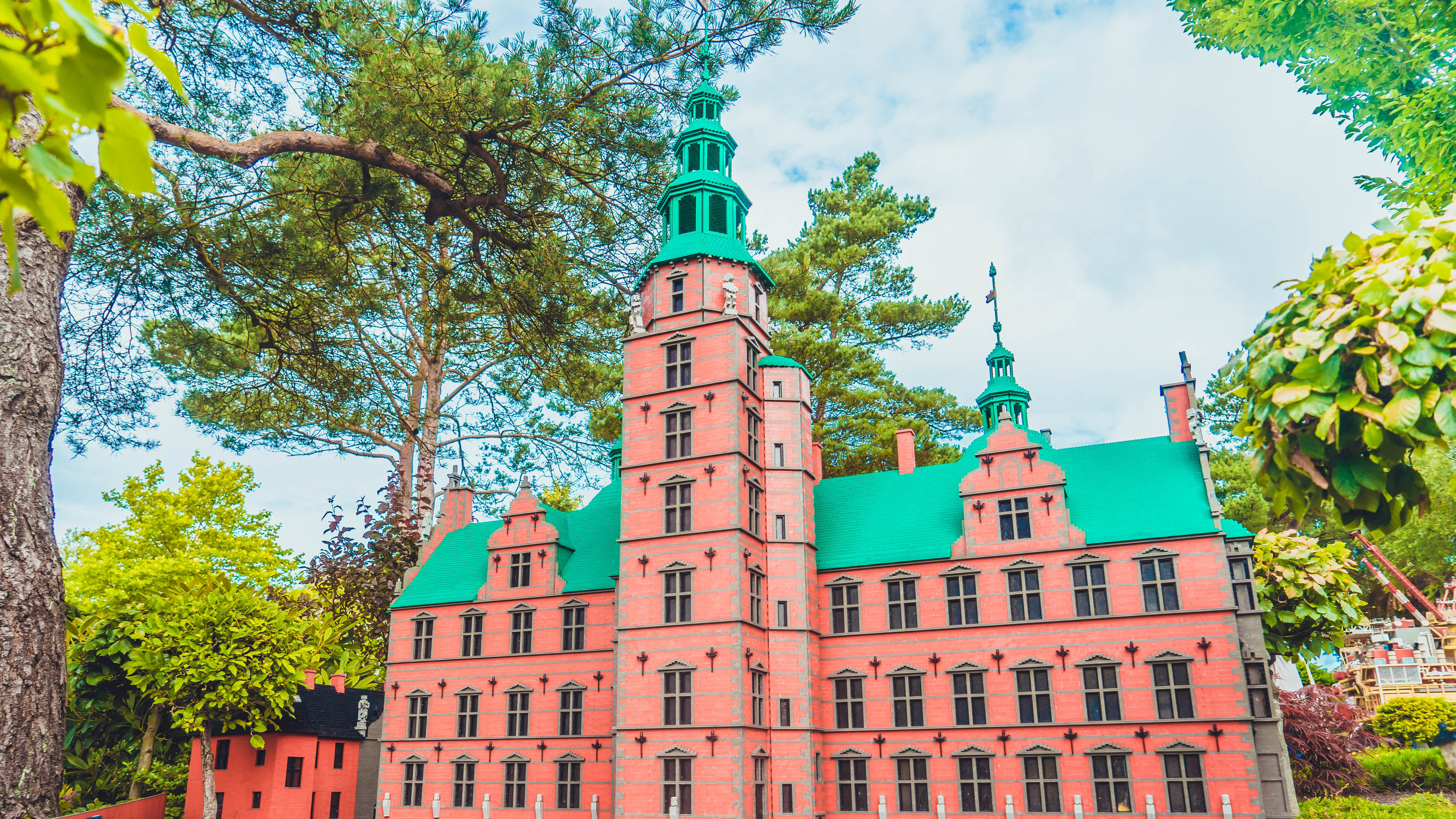 比迪士尼还厉害的游乐场,上海迪士尼乐园全部游乐场项目