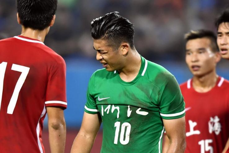 张玉宁伤退对国足的影响,张玉宁伤退视频