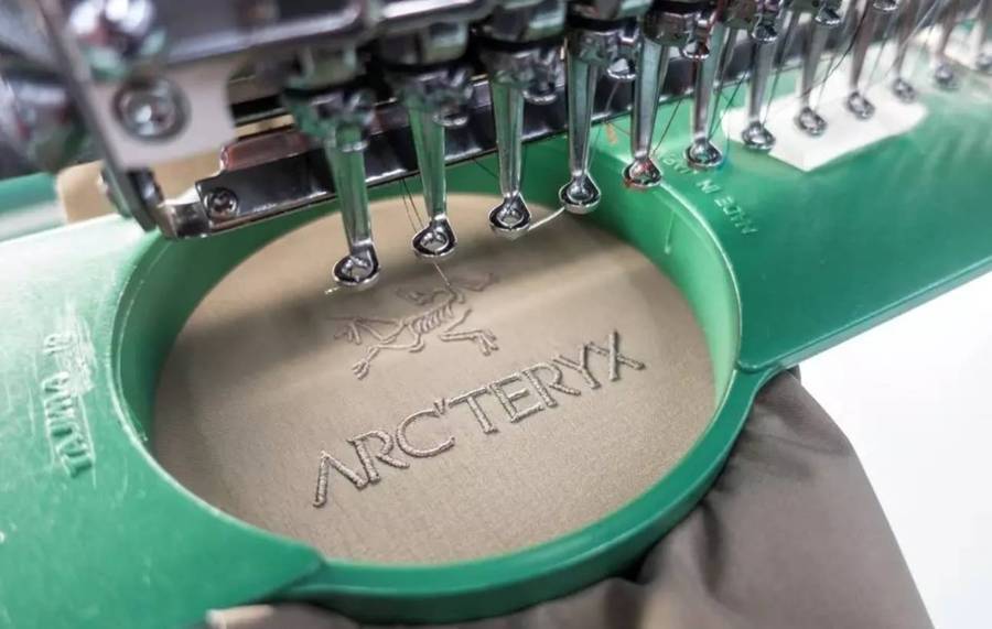 始祖鸟对标金字塔,始祖鸟品牌金字塔