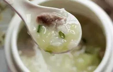 白血病化疗后恶心呕吐怎么办,化疗呕吐吃什么饮食好