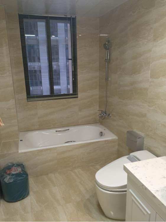 装修没少花钱，结果被喷是暴发户，只因她家卧室装了个大吊顶