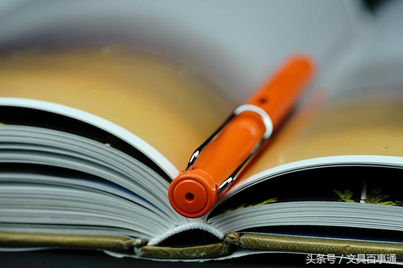 温暖舒服的橙色,LamySafari橙色款文具介绍