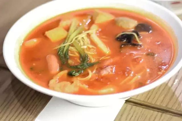 许昌镜湖花园南门自选麻辣烫,许昌四川小馆麻辣烫