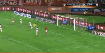 高拉特2球！恒大3-1亚泰主场9连胜甩开上港11分