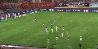 高拉特2球！恒大3-1亚泰主场9连胜甩开上港11分