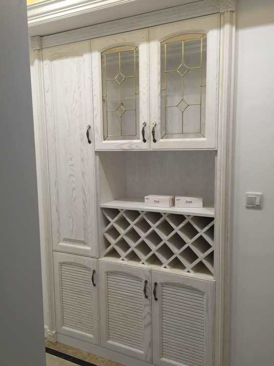 装修没少花钱，结果被喷是暴发户，只因她家卧室装了个大吊顶