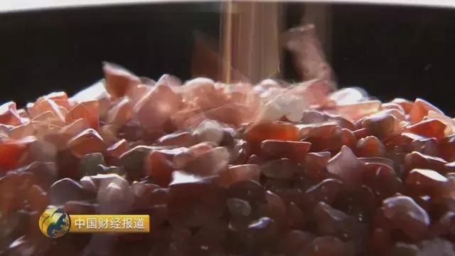 节目预告中央财经报道之紫砂创新“三剑客”