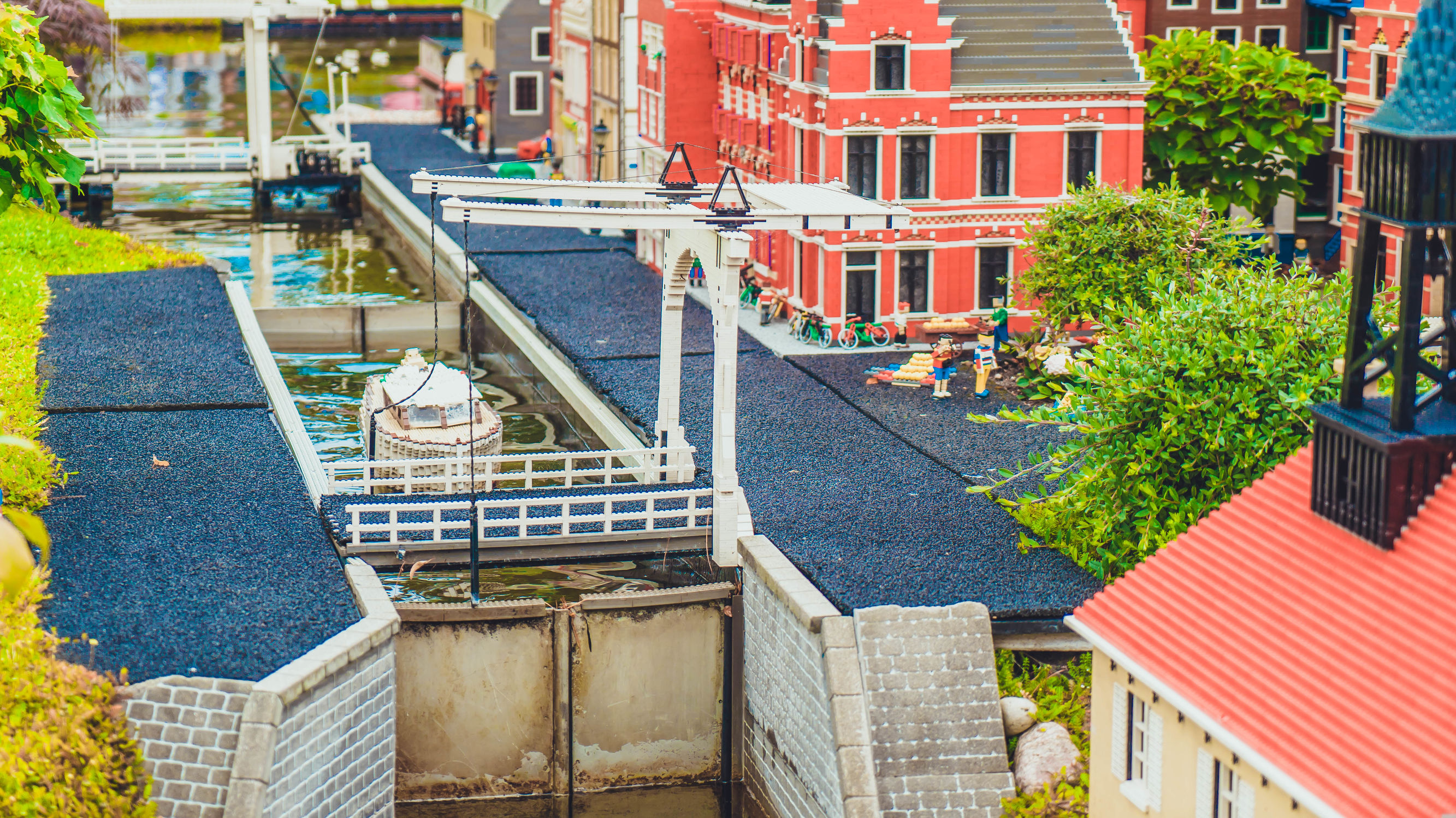 比迪士尼还厉害的游乐场,上海迪士尼乐园全部游乐场项目