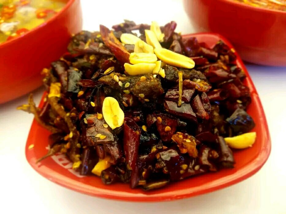 火遍全武汉的瓜瓜串又开新店啦，撸个串老夫的少女心都要炸裂了！