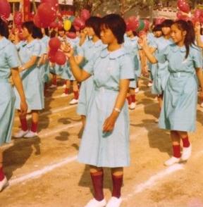 为何现在校服极土气极难看,中国丑校服