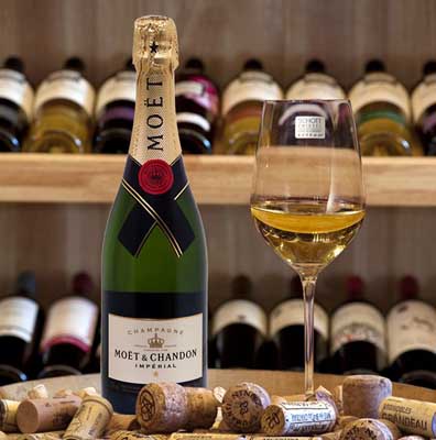 三足鼎立的奢侈品行业