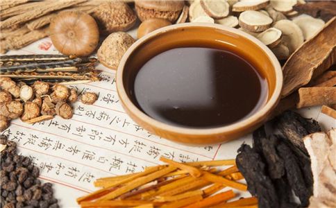 脖子上长疙瘩会是癌症吗,36岁男人脖子上长疙瘩图片大全