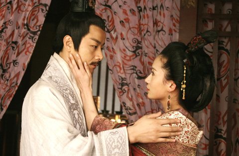 皇姐跟皇帝一宠妃联婚被拒,却被另一宠妃捡漏,其子被废悔青肠子