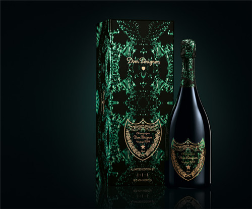 三足鼎立的奢侈品行业