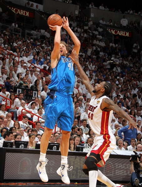 盘点近十年fmvp,近十年fmvp上脚球鞋