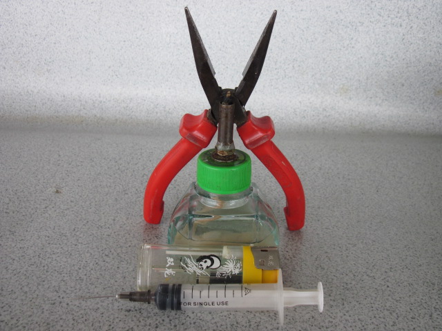 美孚机油1号真假对比图,美孚雷霆1号和红线哪个好些