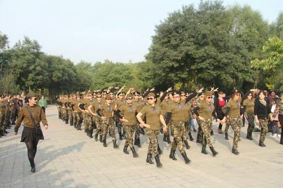 姥姥不疼舅舅不爱的人是什么性格,姥姥不疼舅舅不爱爸妈爱妹妹