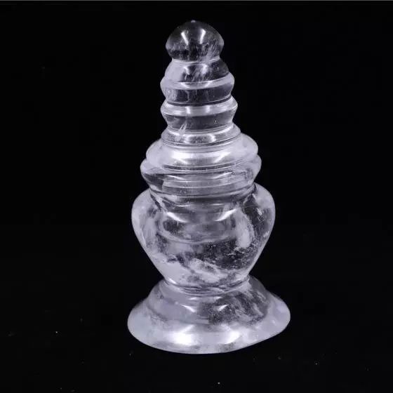 白水晶晶莹剔透发亮,晶莹剔透的水晶宝石